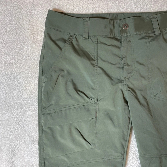 Columbia Omni Shield Midrise Hiking Bermuda Length Cargo Shorts - Picture 4 of 13